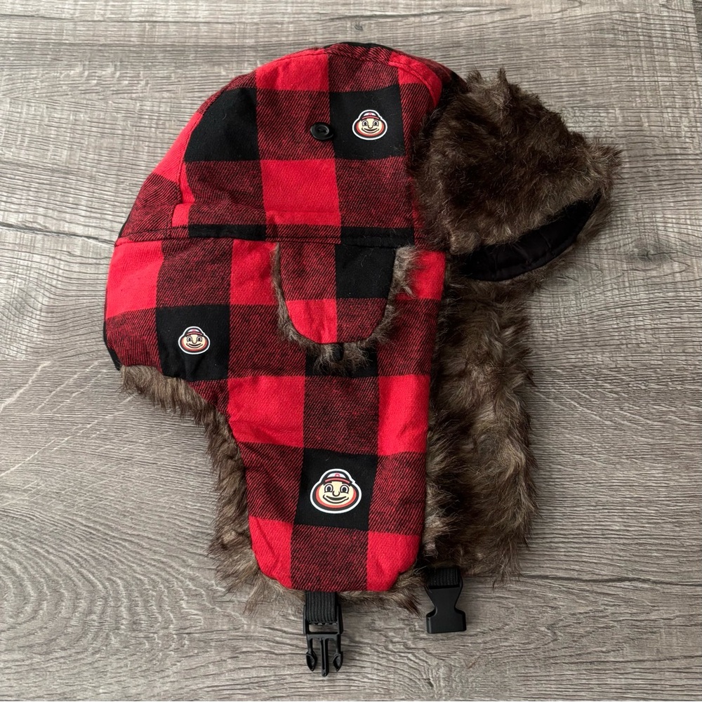 ⭕️🏈🏟 Ohio State Flannel Fur Trapper Hats